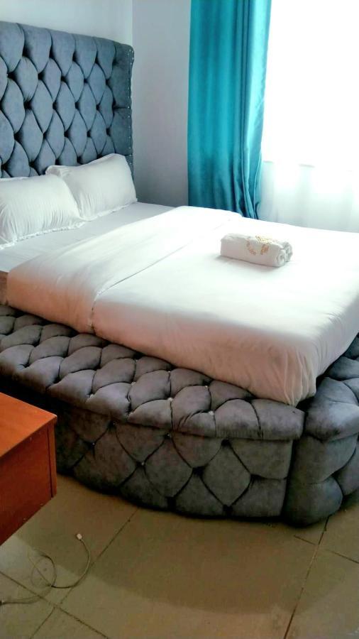 Jacky'S Milimani Suites Накуру Экстерьер фото