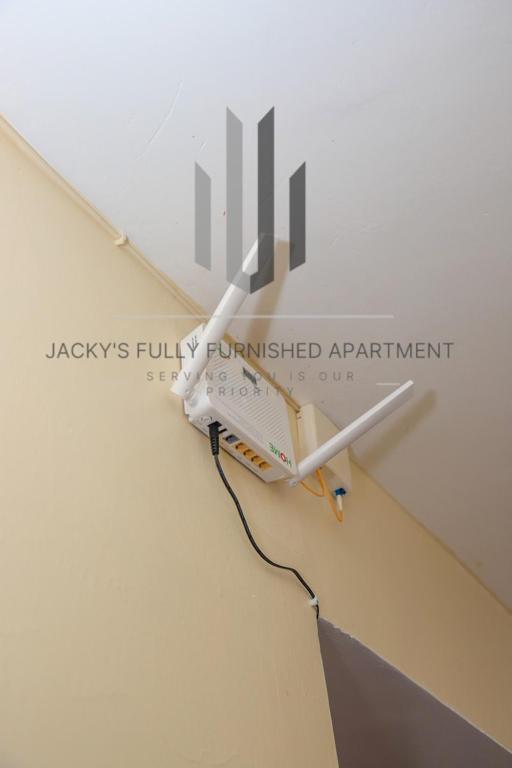 Jacky'S Milimani Suites Накуру Экстерьер фото
