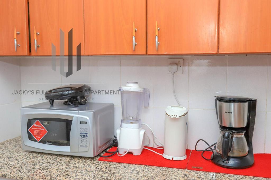 Jacky'S Milimani Suites Накуру Экстерьер фото