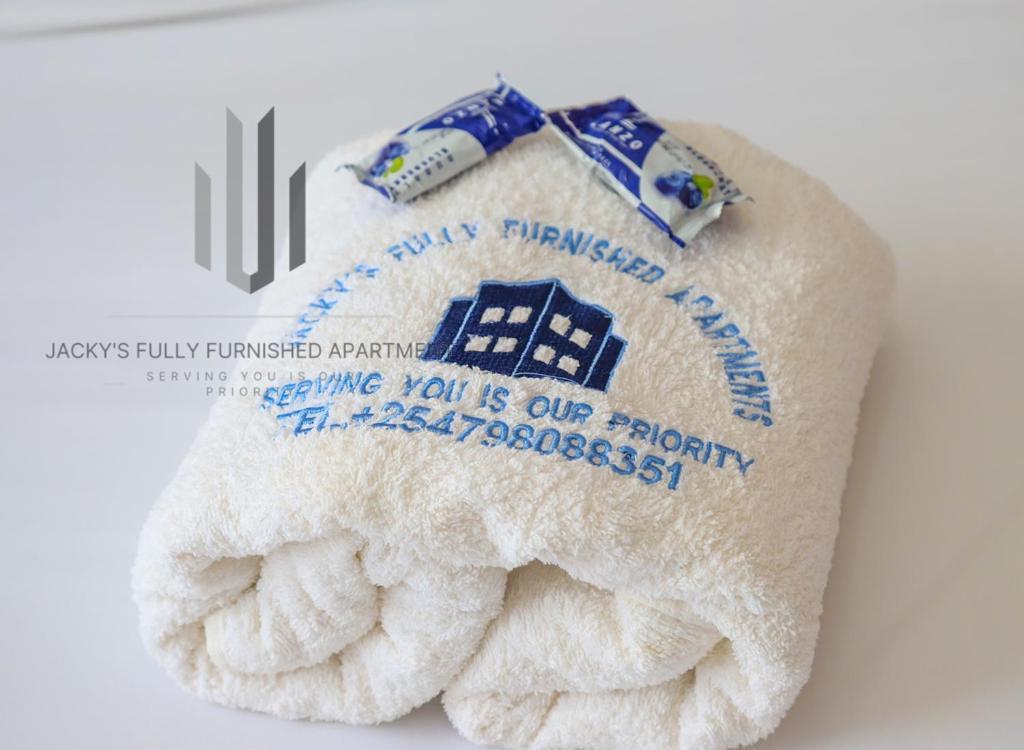 Jacky'S Milimani Suites Накуру Экстерьер фото