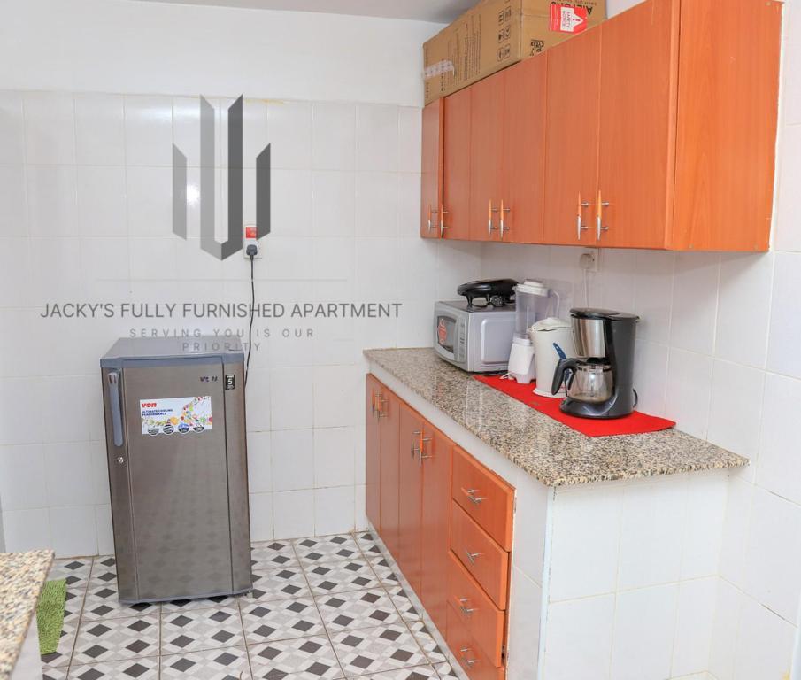 Jacky'S Milimani Suites Накуру Экстерьер фото
